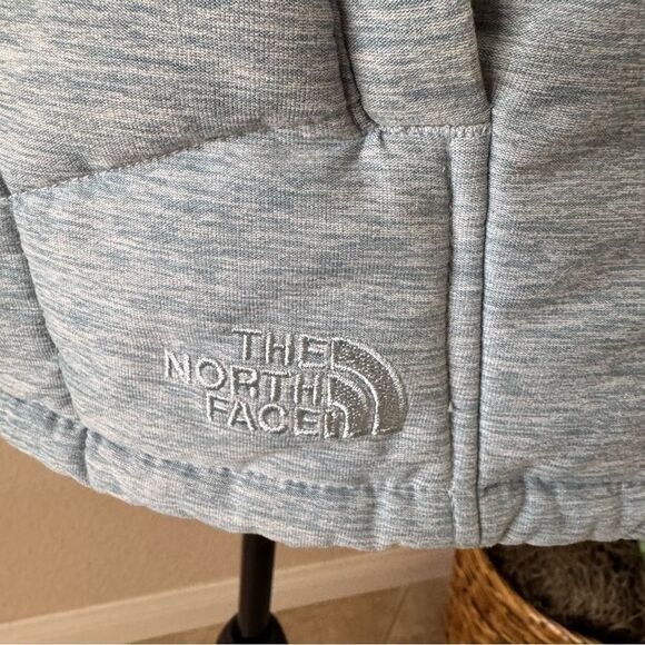 The North Face Quilted Puffer Vest – Women’s Medium - Picture 6 of 12